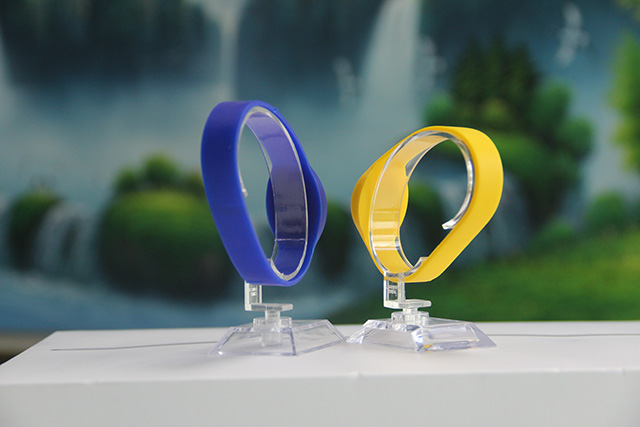 選對優(yōu)質的織嘜腕帶廠很重要