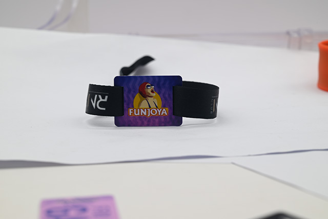  專業(yè)校園卡制作，磁條卡制作，貨發(fā)全國！