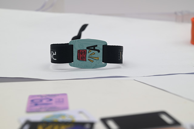 驚！這才是卡立方智能腕帶制作廠家